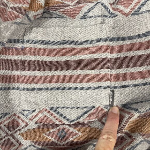 Eddie Bauer Flannel Shirt Men XL Aztec Gray Southwestern Button Down Grey Pocket - Picture 8 of 13